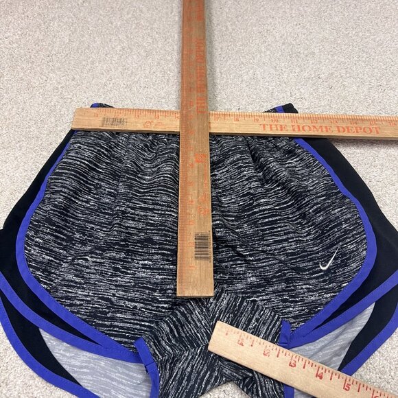 Nike Dri-Fit Shorts Women’s Gray Purple Black Elastic Waist Size Small - Picture 3 of 10